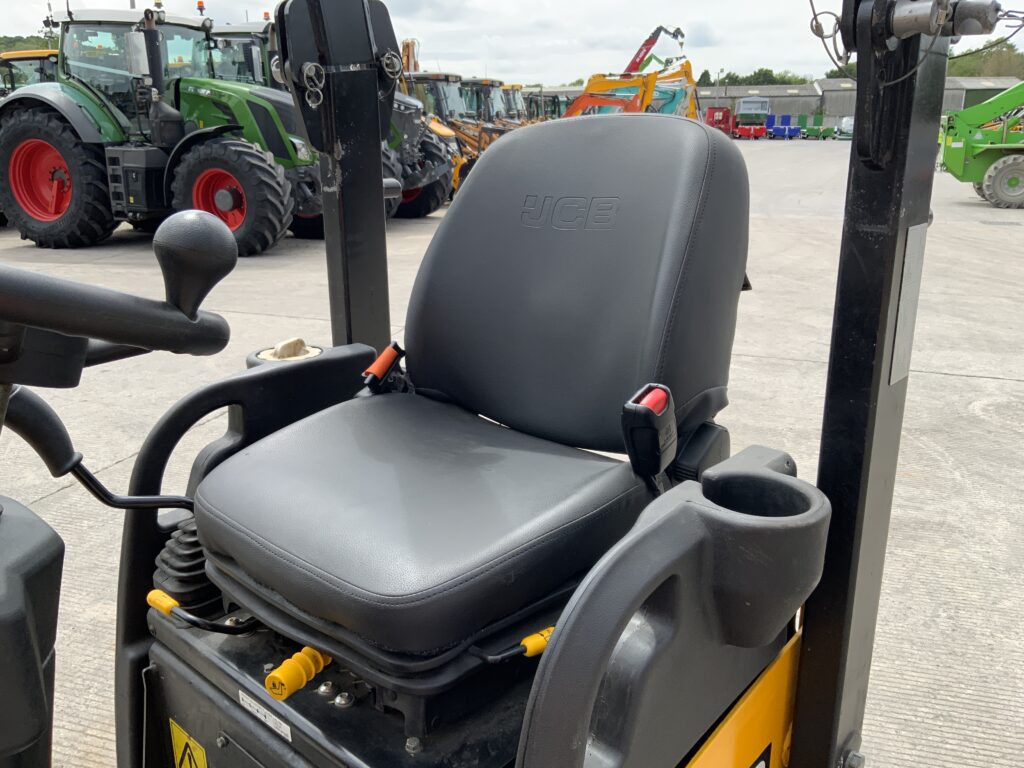 JCB Vibriomax CT 160-100 Roller (ST27030)