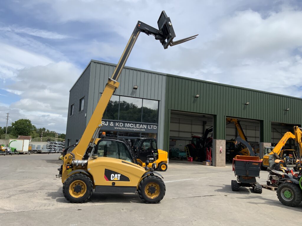 Caterpillar TH255C Compact Telehandler (ST27036)