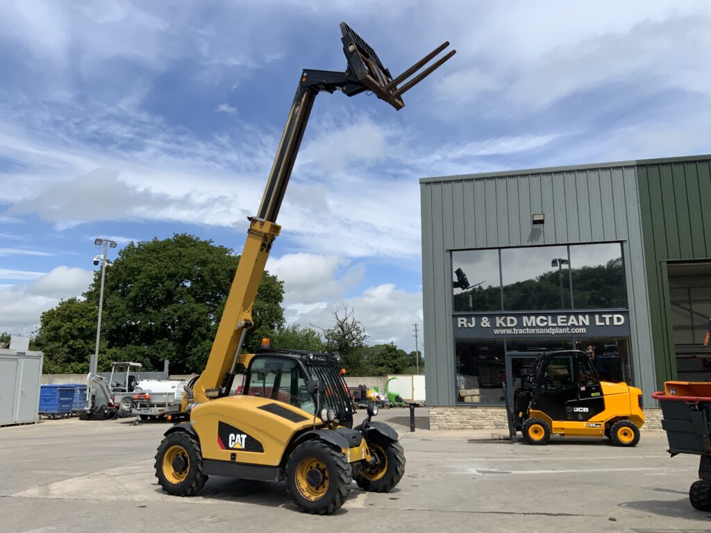 Caterpillar TH255C Compact Telehandler (ST27036)