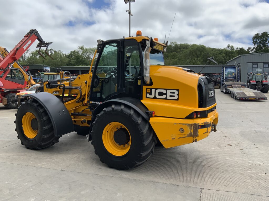 JCB TM420S Pivot Steer Telehandler (ST26682)