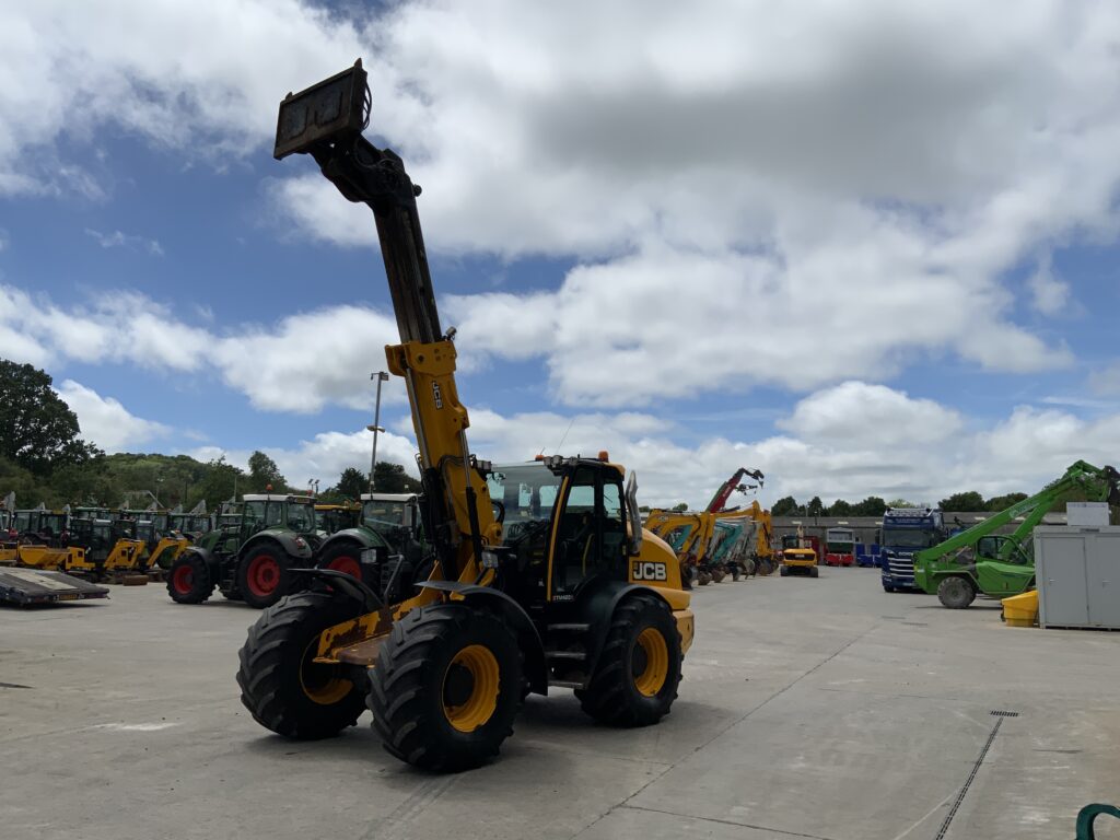 JCB TM420S Pivot Steer Telehandler (ST26682)