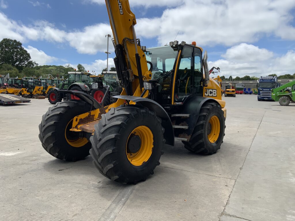 JCB TM420S Pivot Steer Telehandler (ST26682)