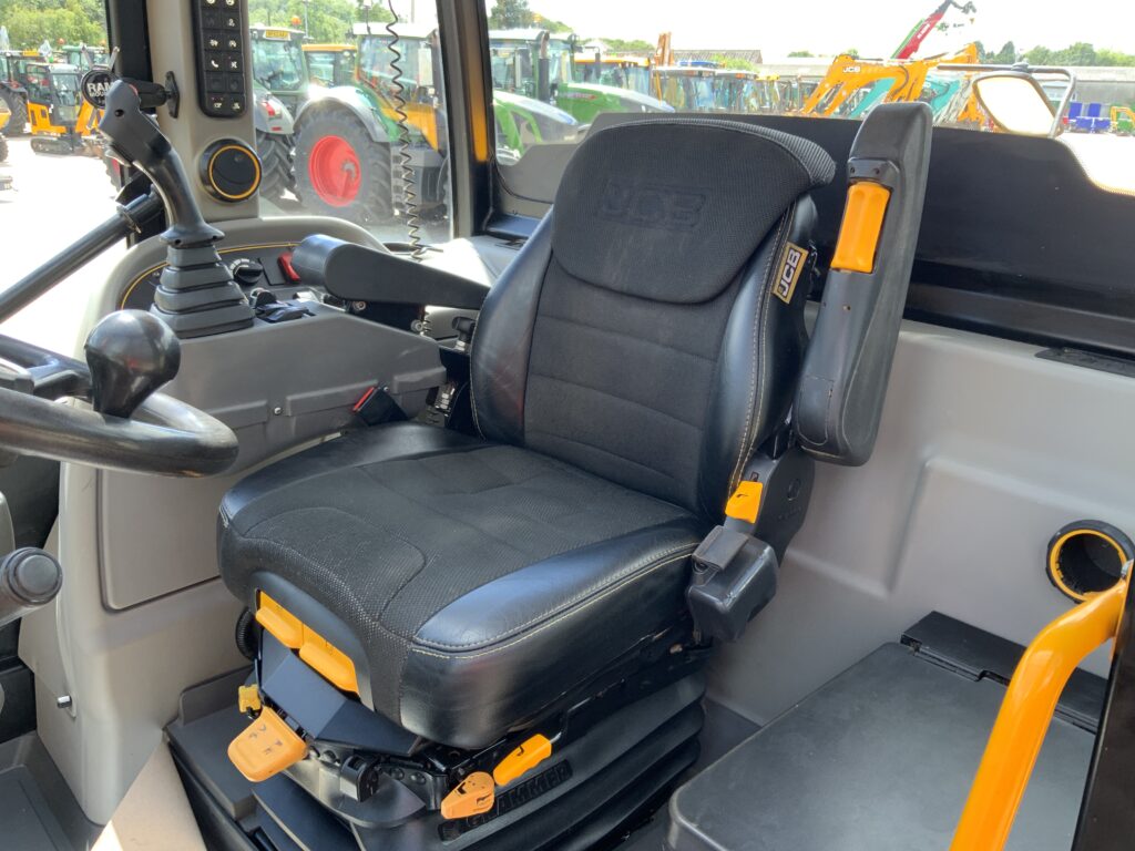 JCB TM420S Pivot Steer Telehandler (ST26682)