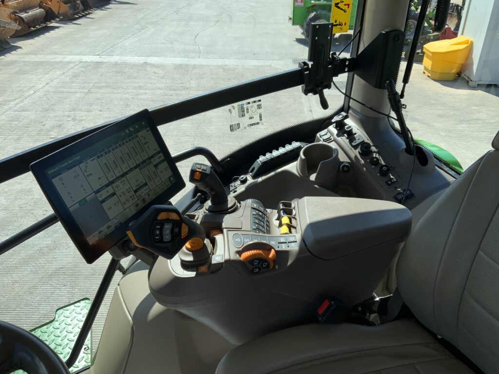 John Deere 6R250 Tractor (ST27059)