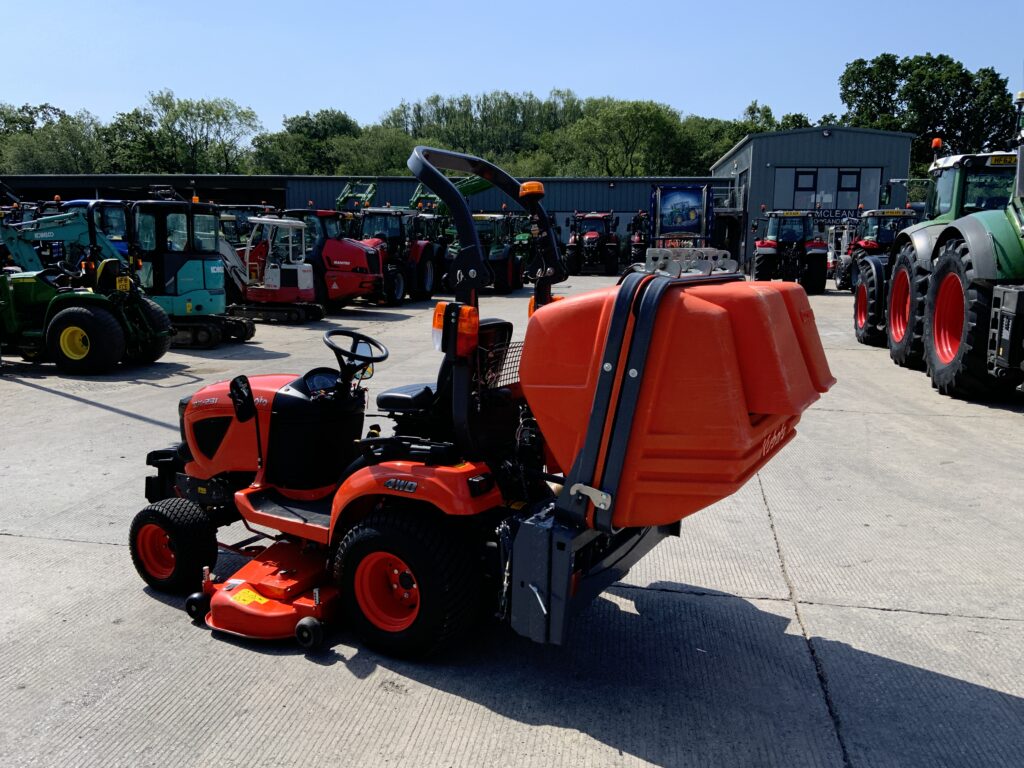 Kubota BX-231 Compact Tractor (ST27114)