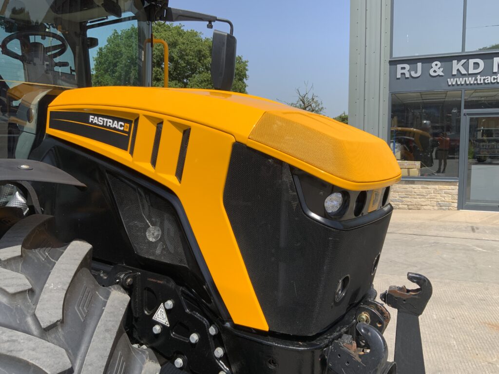 JCB 4220 Fastrac Icon Tractor (ST27046)