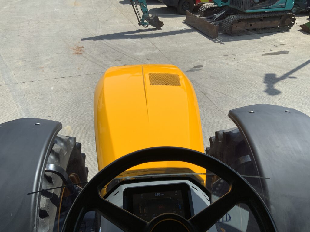 JCB 4220 Fastrac Icon Tractor (ST27046)