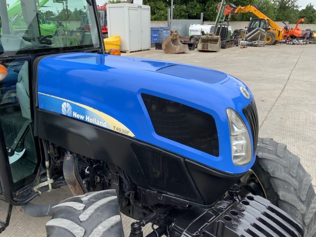 New Holland T4030F Narrow Super Steer Tractor (ST26800)