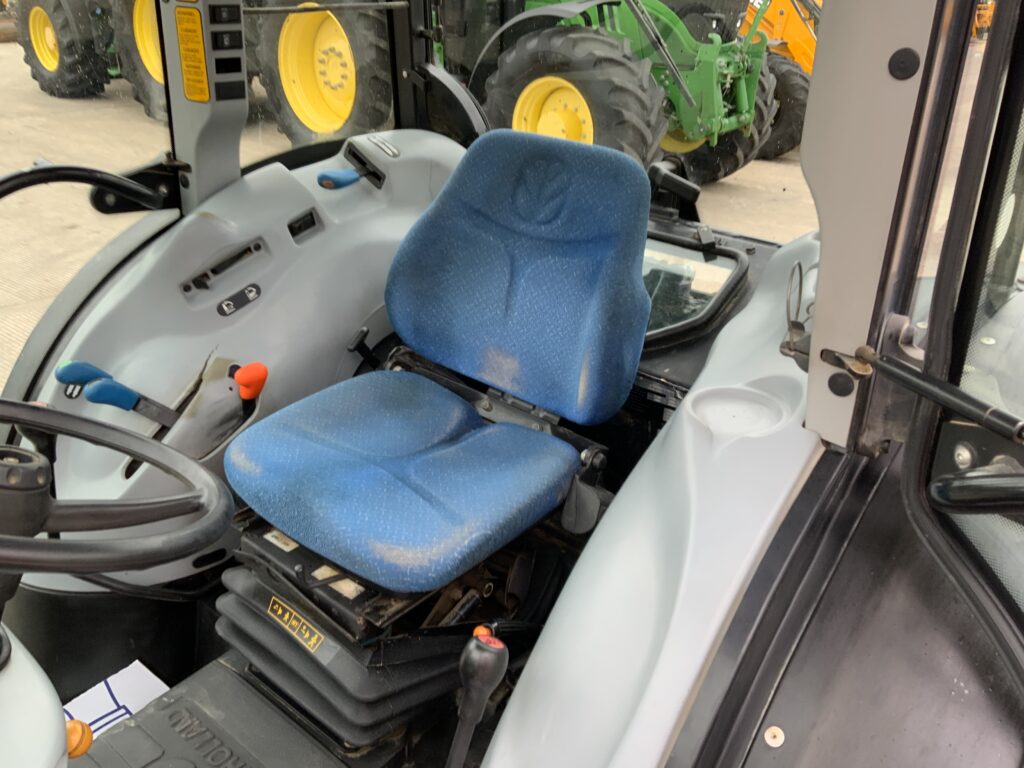 New Holland T4030F Narrow Super Steer Tractor (ST26800)