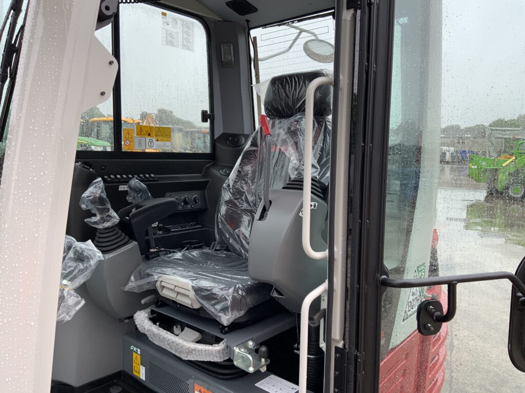 New Unused Takeuchi TB290-2 Digger