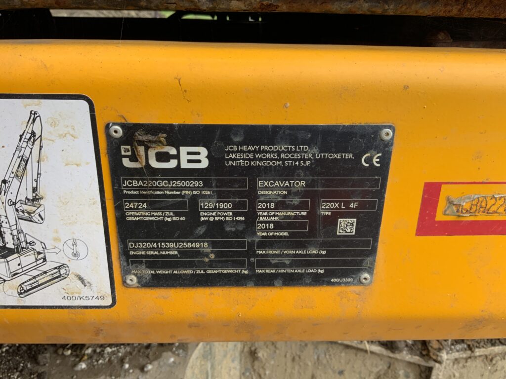 JCB 220X LC Digger (ST26347)