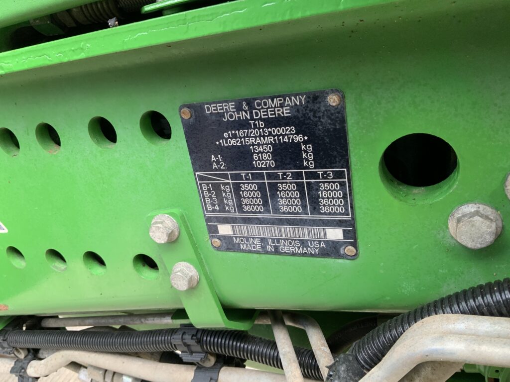 John Deere 6215R Premium Edition Tractor (ST26613)