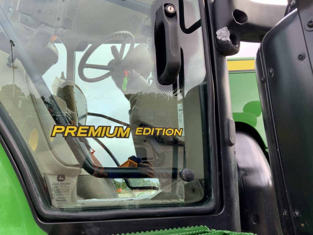 John Deere 6215R Premium Edition Tractor (ST26613)