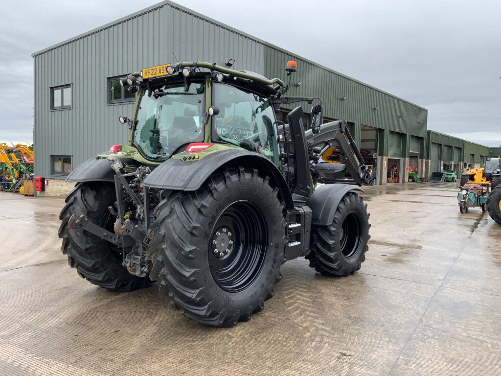 Valtra N175 Active Twin Track Reverse Drive Tractor (ST26893)