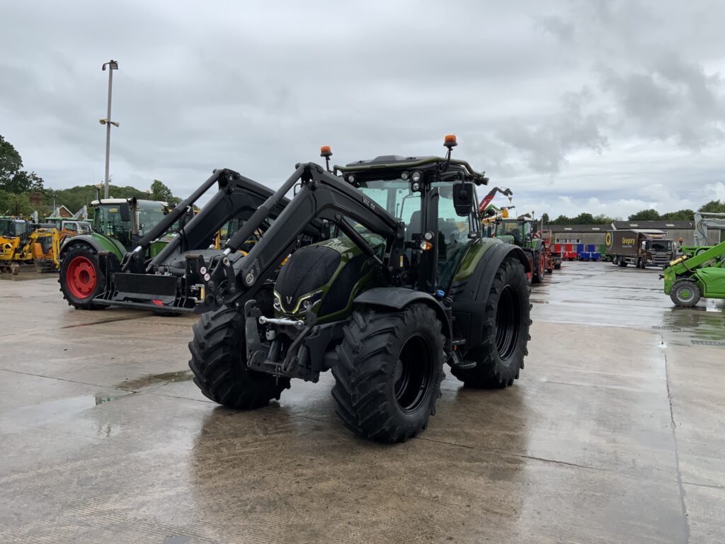 Valtra N175 Active Twin Track Reverse Drive Tractor (ST26893)