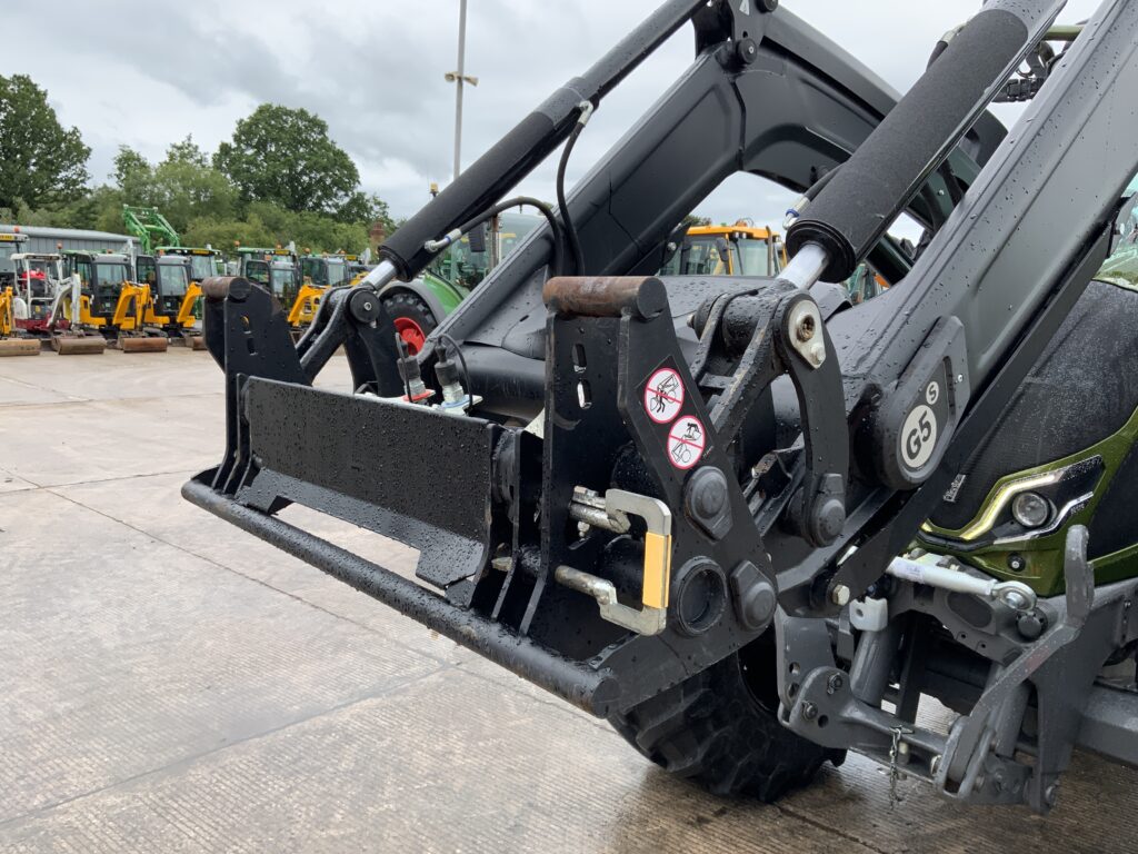 Valtra N175 Active Twin Track Reverse Drive Tractor (ST26893)