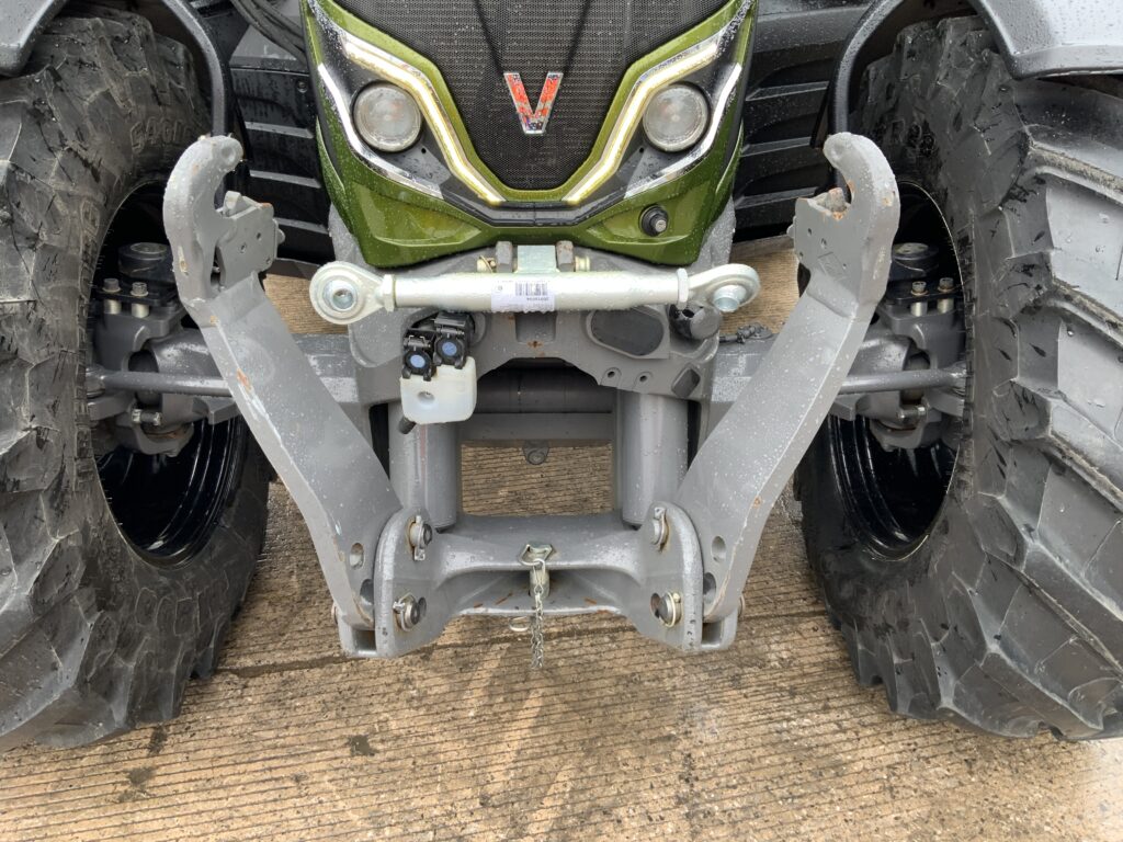 Valtra N175 Active Twin Track Reverse Drive Tractor (ST26893)