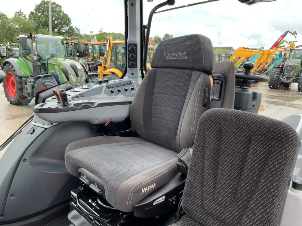 Valtra N175 Active Twin Track Reverse Drive Tractor (ST26893)