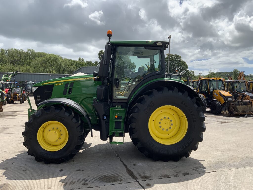John Deere 6250R Ultimate Edition Tractor (ST26768)