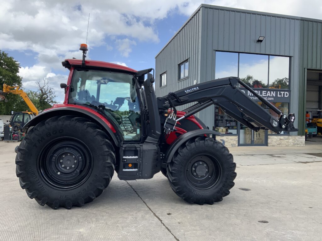 Valtra N175 Unlimited Tractor (ST26881)