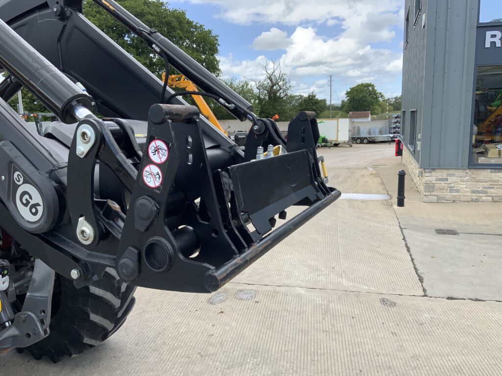 Valtra N175 Unlimited Tractor (ST26881)