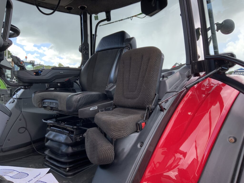 Valtra N175 Unlimited Tractor (ST26881)