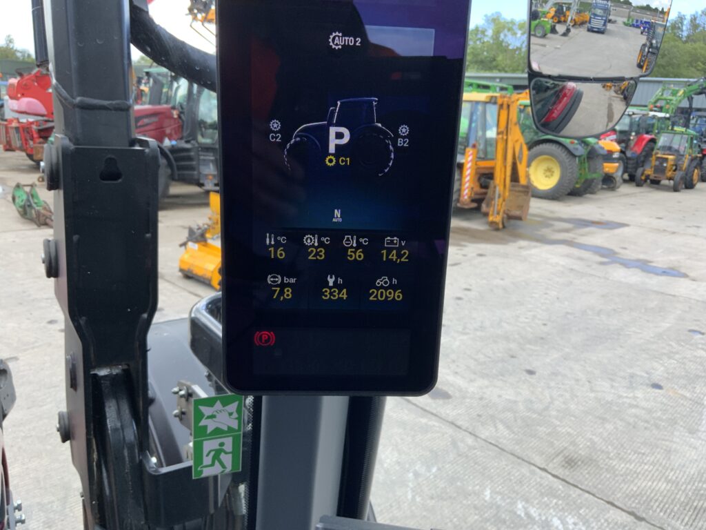 Valtra N175 Unlimited Tractor (ST26881)