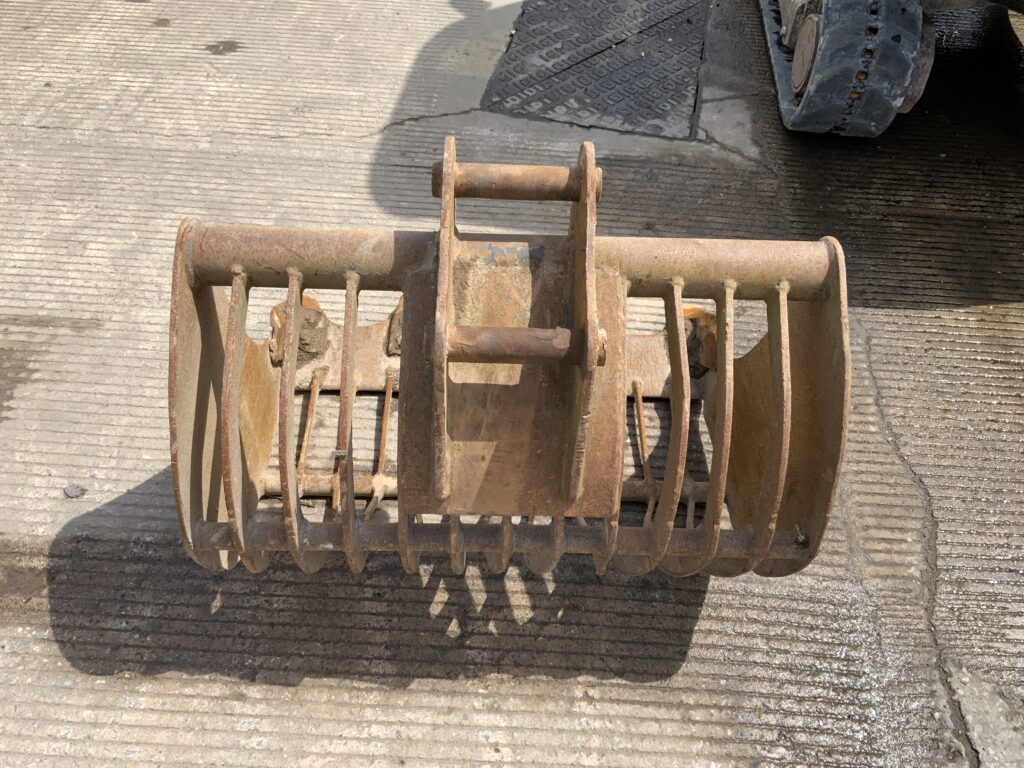 3Ft Riddle Bucket