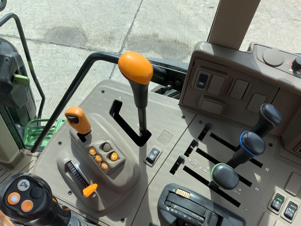 John Deere 6155M Tractor (ST26318)