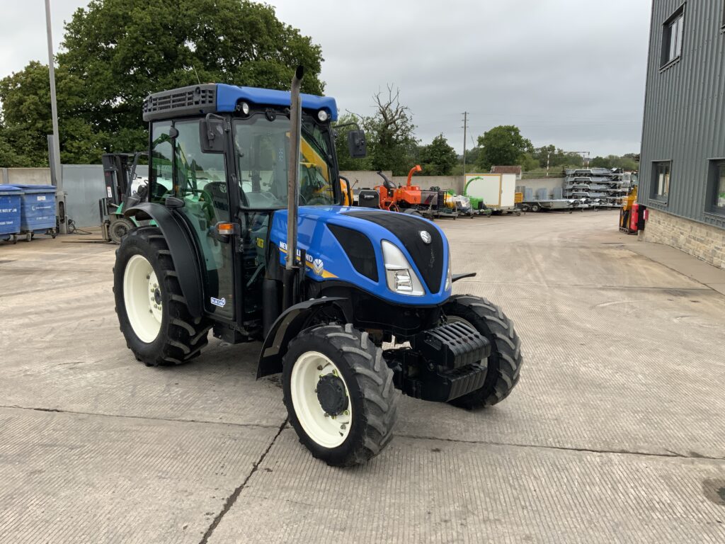 New Holland T4.90F Narrow Tractor (ST26779)