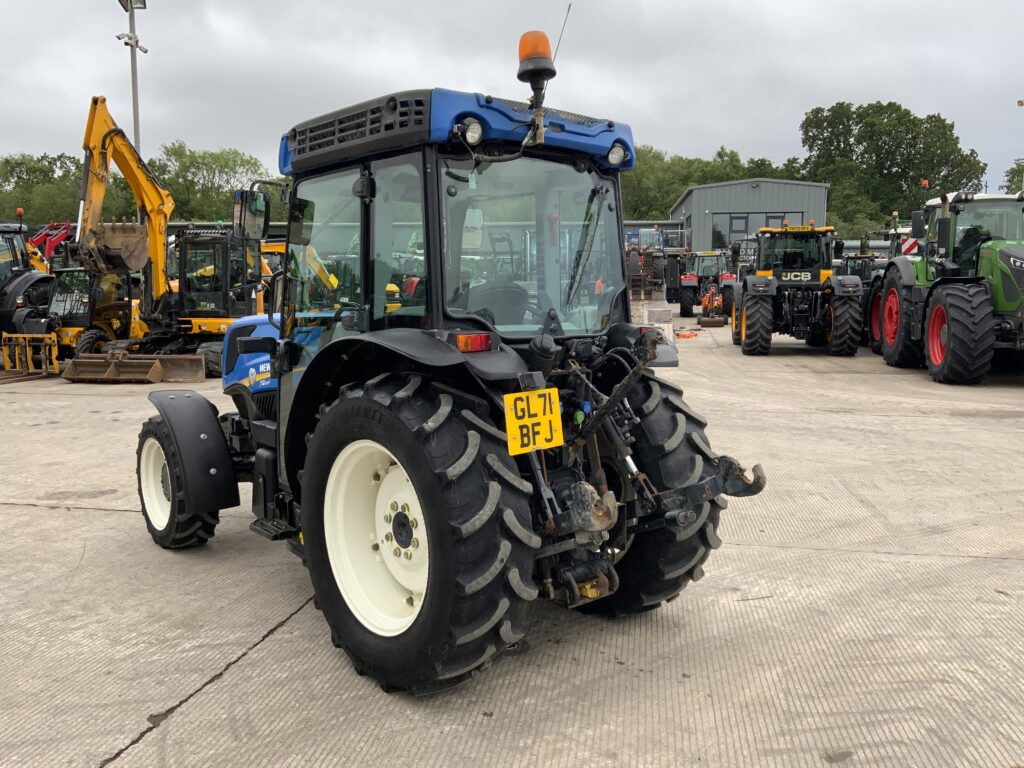 New Holland T4.90F Narrow Tractor (ST26779)