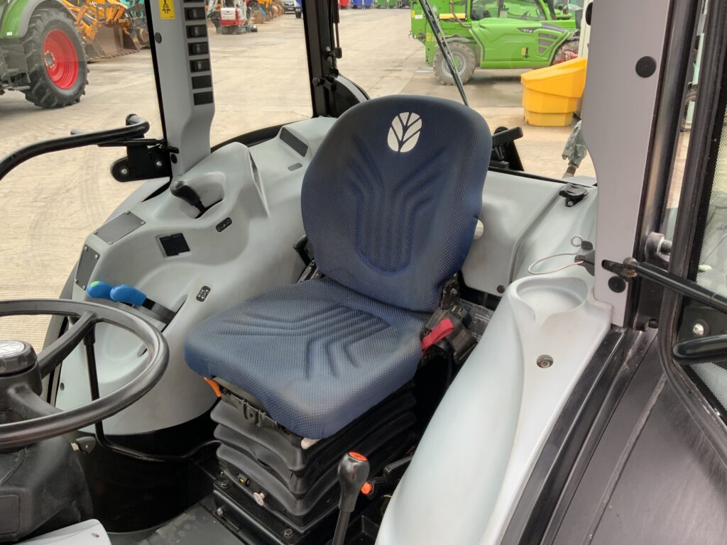 New Holland T4.90F Narrow Tractor (ST26779)