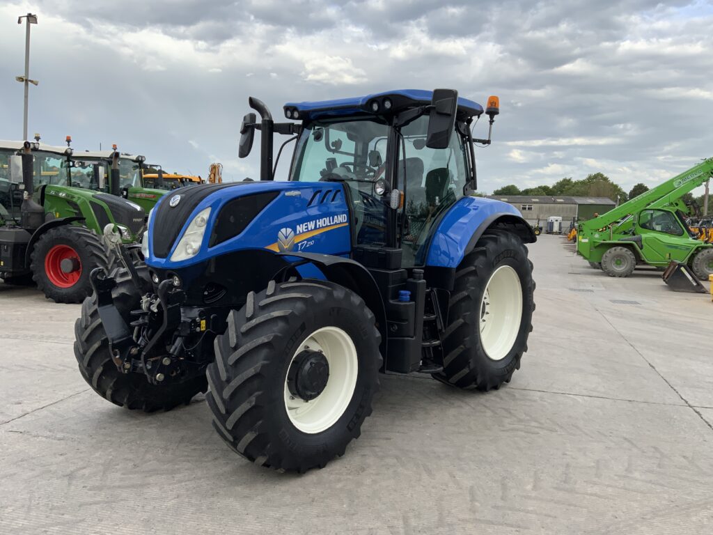 New Holland T7.210 Auto Command Tractor (ST26810)