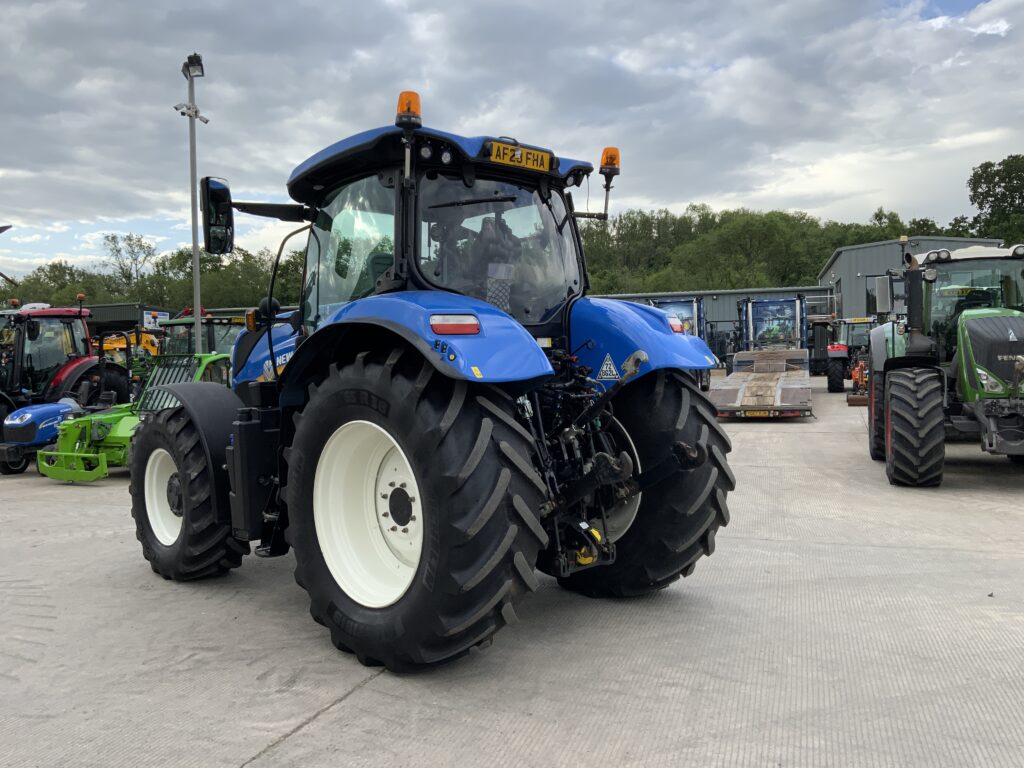New Holland T7.210 Auto Command Tractor (ST26810)