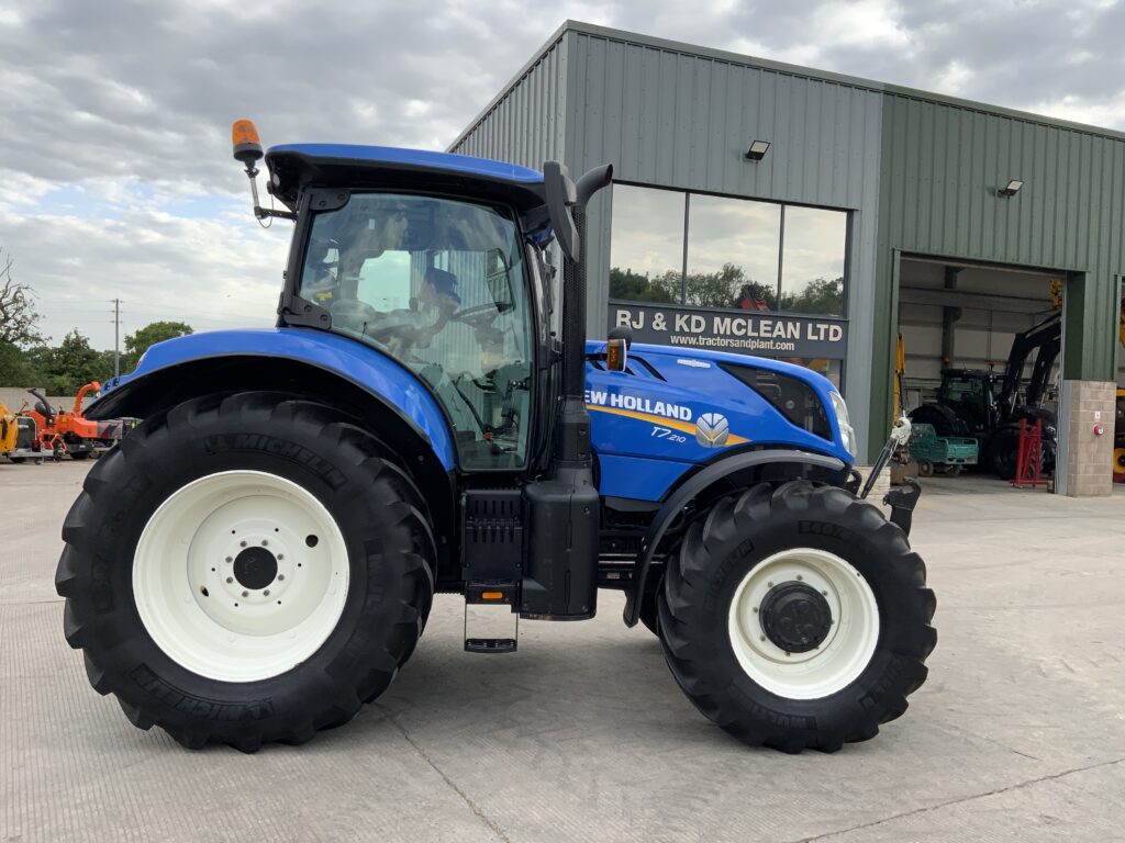 New Holland T7.210 Auto Command Tractor (ST26810)