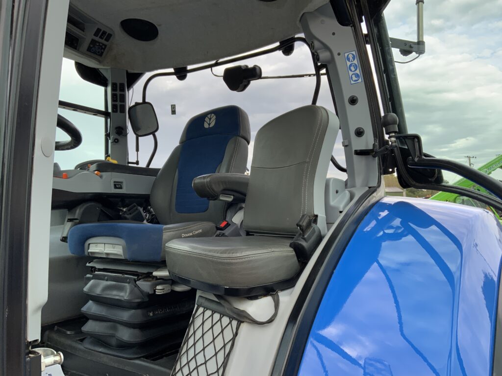 New Holland T7.210 Auto Command Tractor (ST26810)