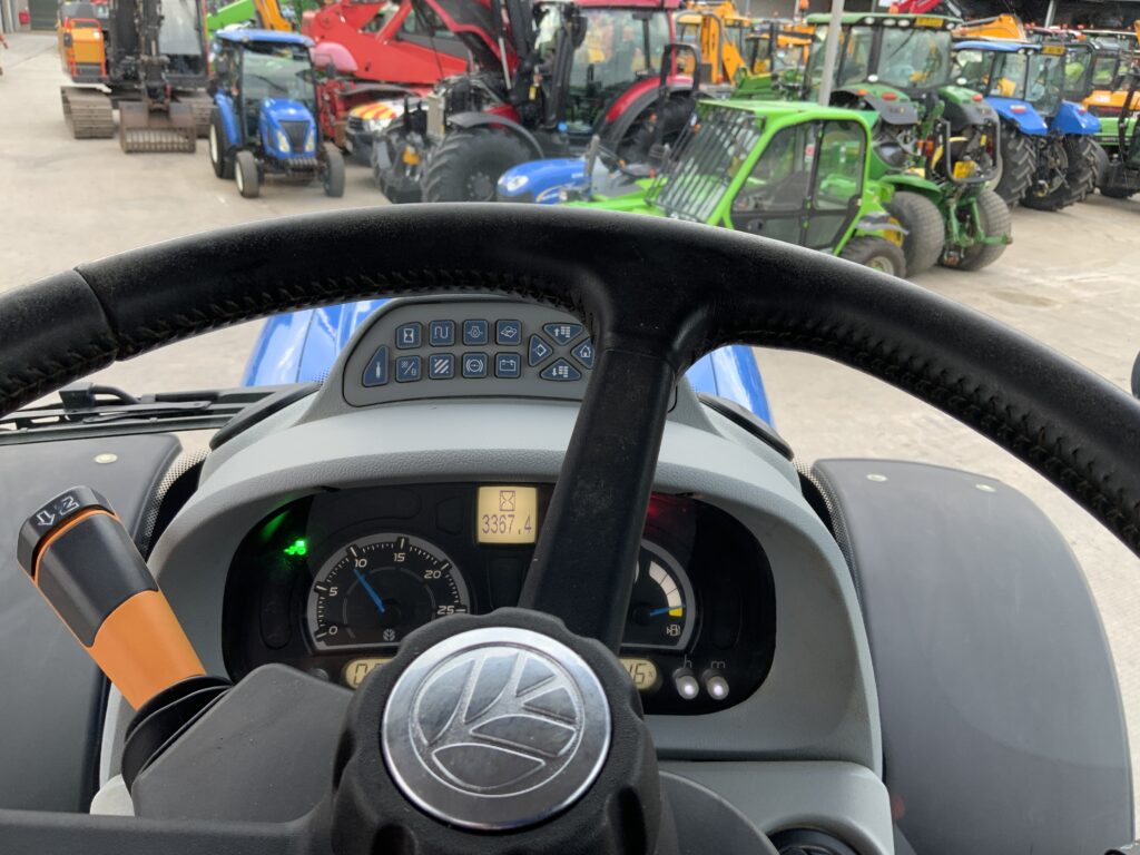 New Holland T7.210 Auto Command Tractor (ST26810)