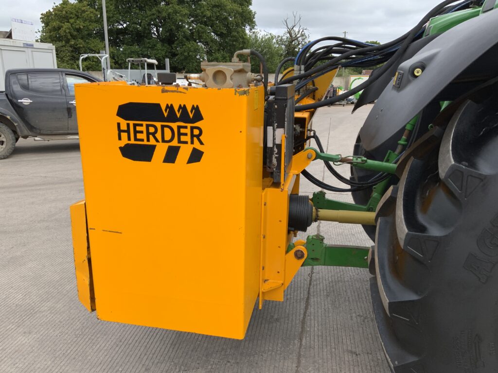 John Deere 6195R C/W Herder Mounted Hedge Trimmer (ST26503)