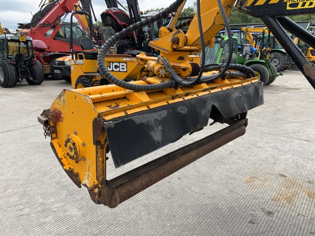 John Deere 6195R C/W Herder Mounted Hedge Trimmer (ST26503)