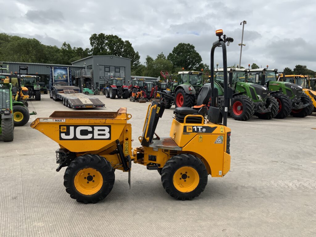 JCB 1 Tonne Hi Tip Dumper (ST26924)