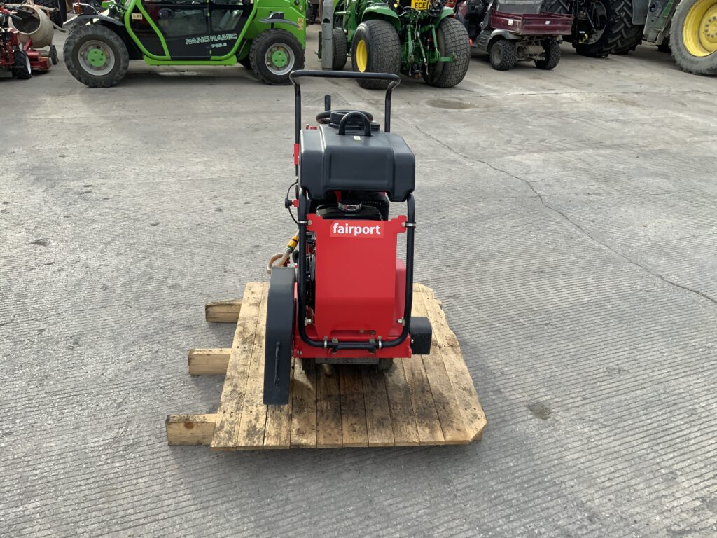 Fairport FFS 450 Road Saw Cutter
