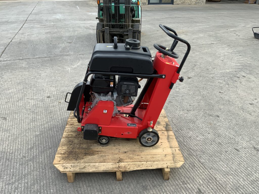 Fairport FFS 450 Road Saw Cutter