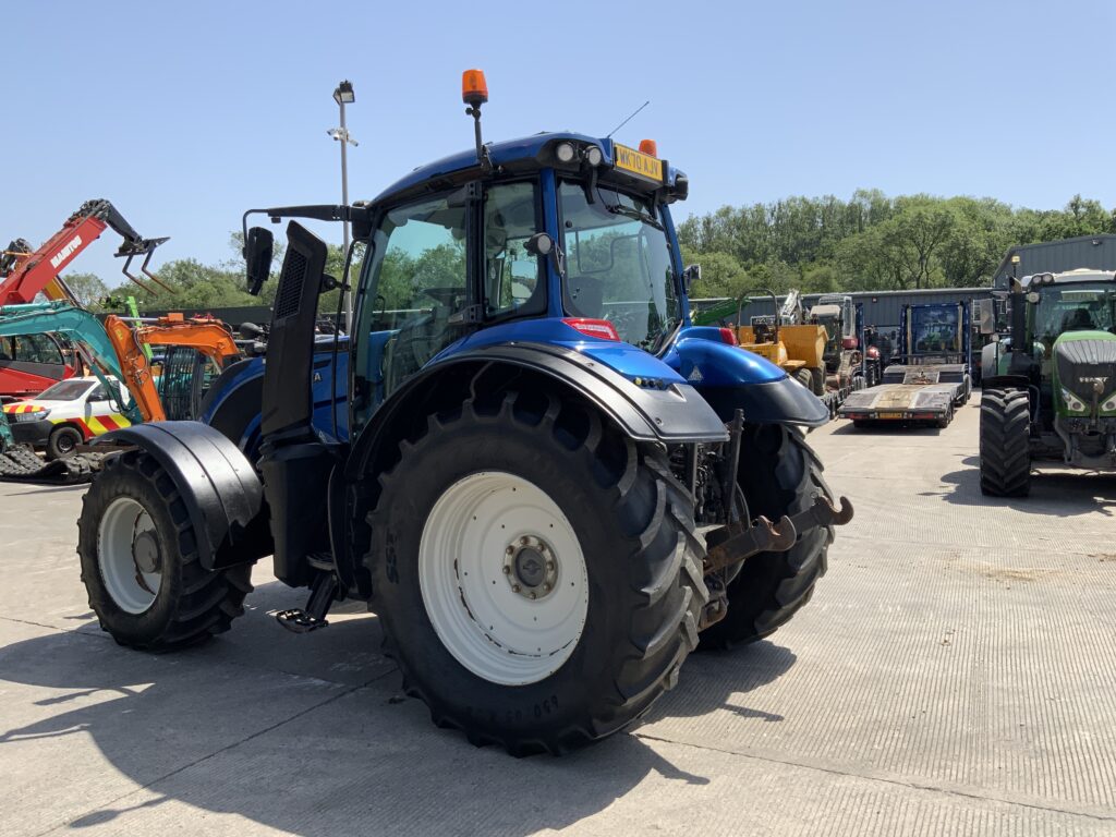 Valtra T154 Hi Tech Tractor (ST26619)