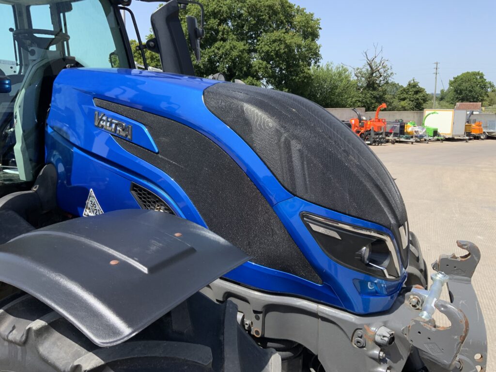 Valtra T154 Hi Tech Tractor (ST26619)