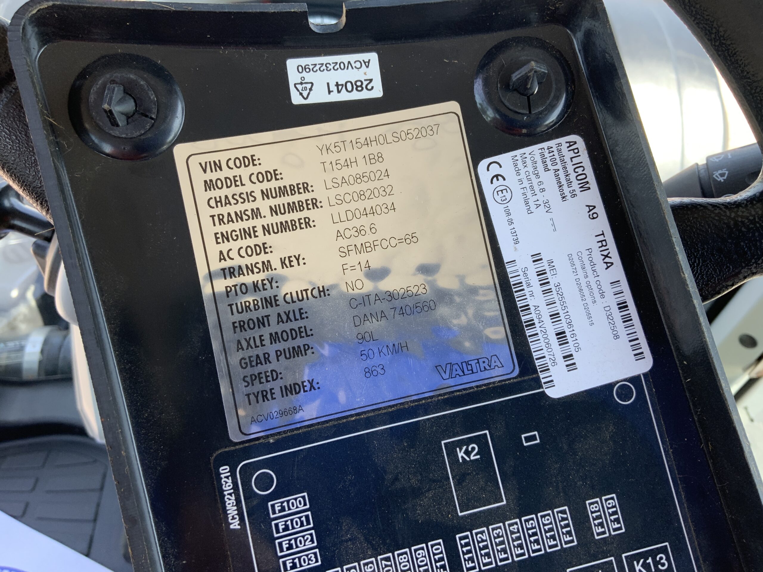 Valtra T154 Hi Tech Tractor (ST26619)