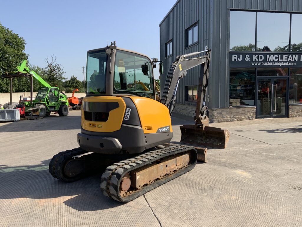 Volvo ECR50D Digger (ST26878)