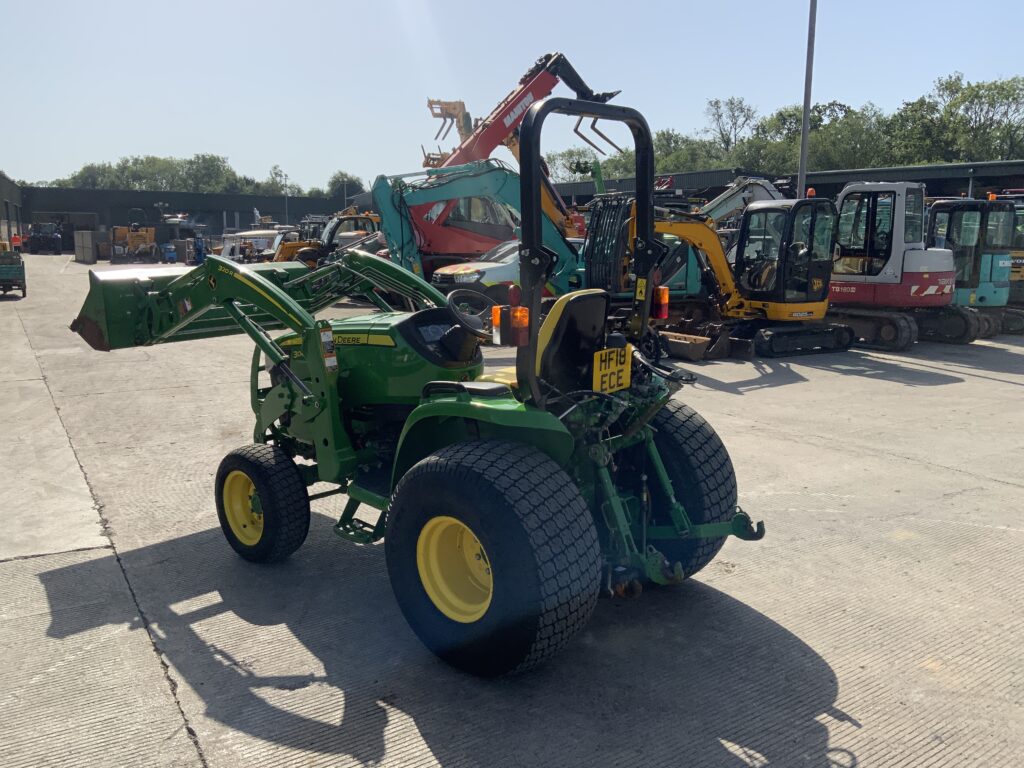 John Deere 3045R Compact Tractor (ST27066)