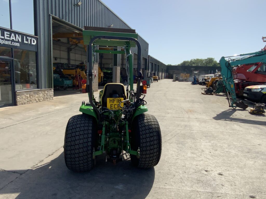 John Deere 3045R Compact Tractor (ST27066)