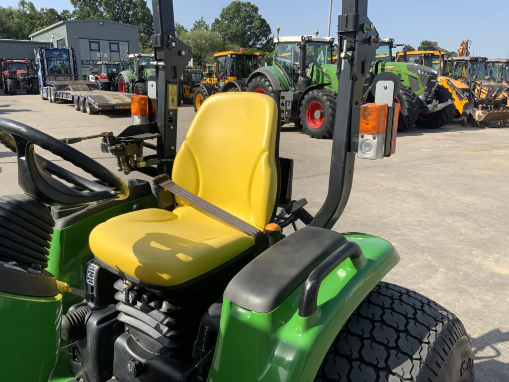 John Deere 3045R Compact Tractor (ST27066)