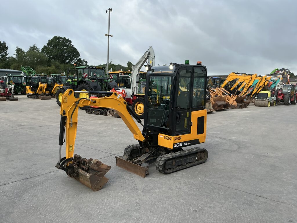 JCB 16C-1 Digger (ST26056)